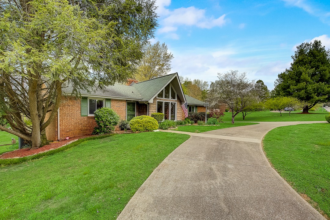 604 Hay Market Road Clarksville, TN 37043 - Photo 2 of 38 Gallery Image 2