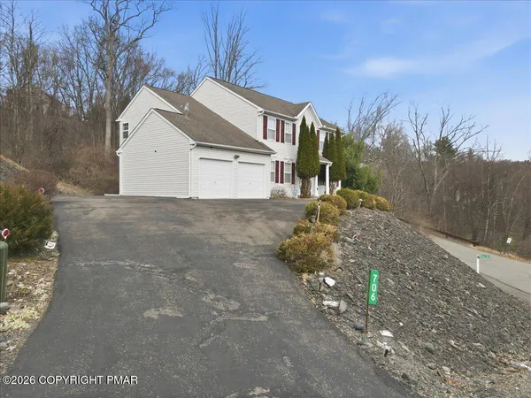 $450,000 | 706 Franklin Court, East Stroudsburg, PA 18302