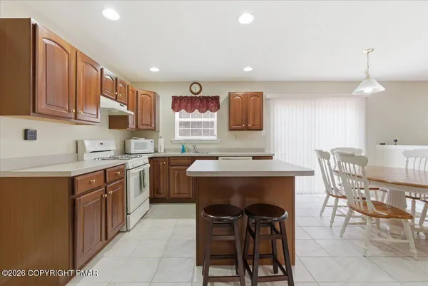 $450,000 | 706 Franklin Court, East Stroudsburg, PA 18302