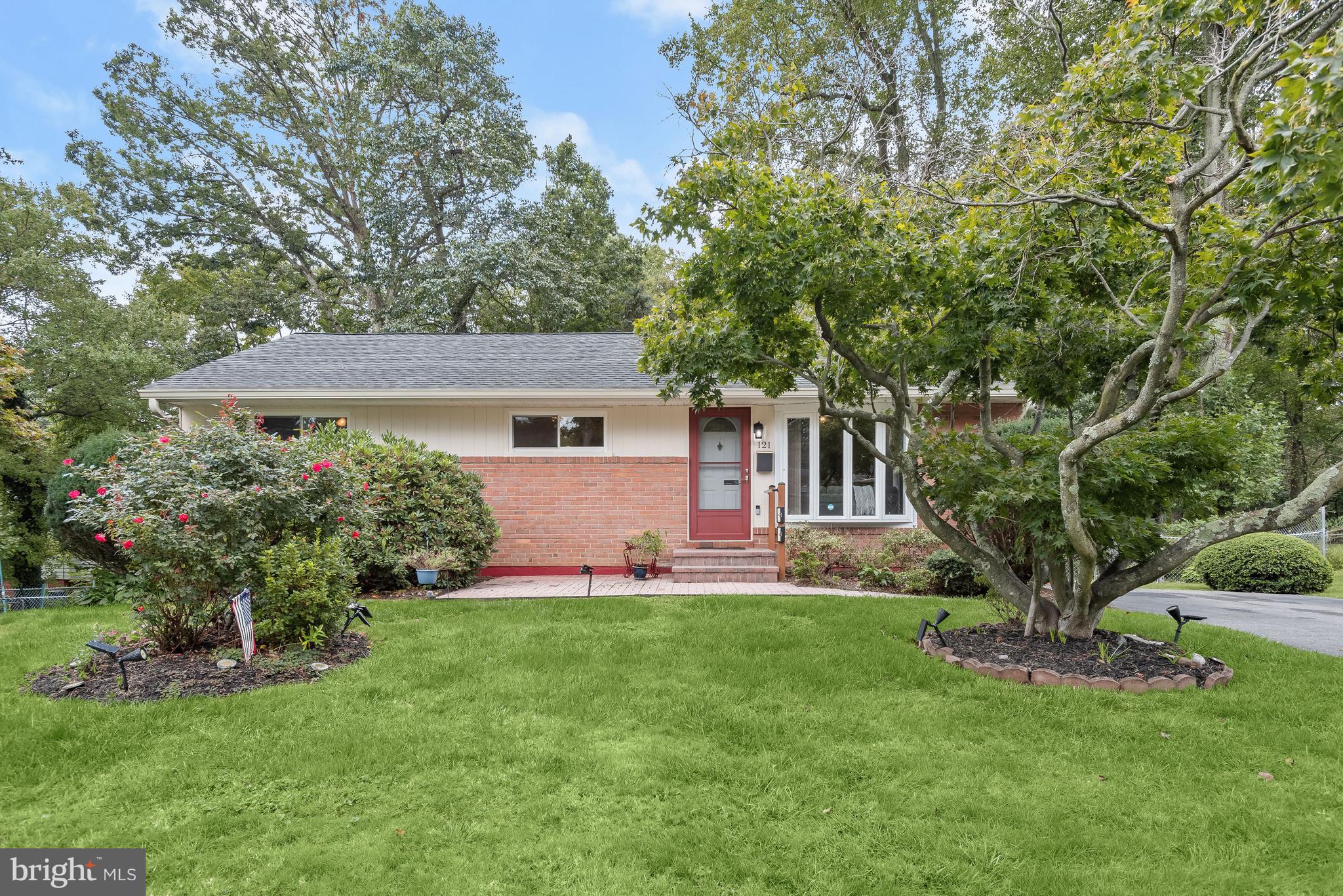 121 Tulip Drive Gaithersburg, MD 20877 - Photo 1 of 58 Welcome Home!