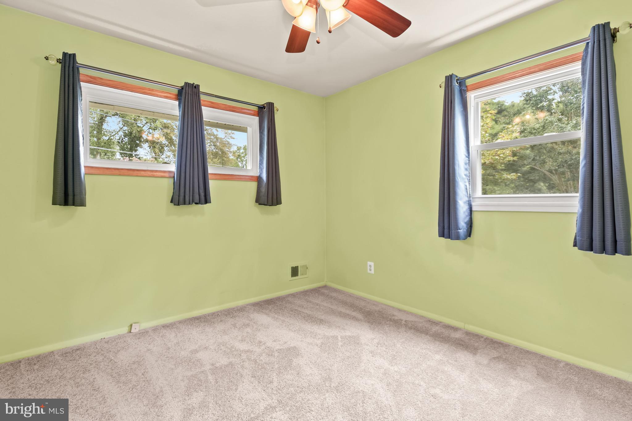 121 Tulip Drive Gaithersburg, MD 20877 - Photo 17 of 58 Bedroom 2