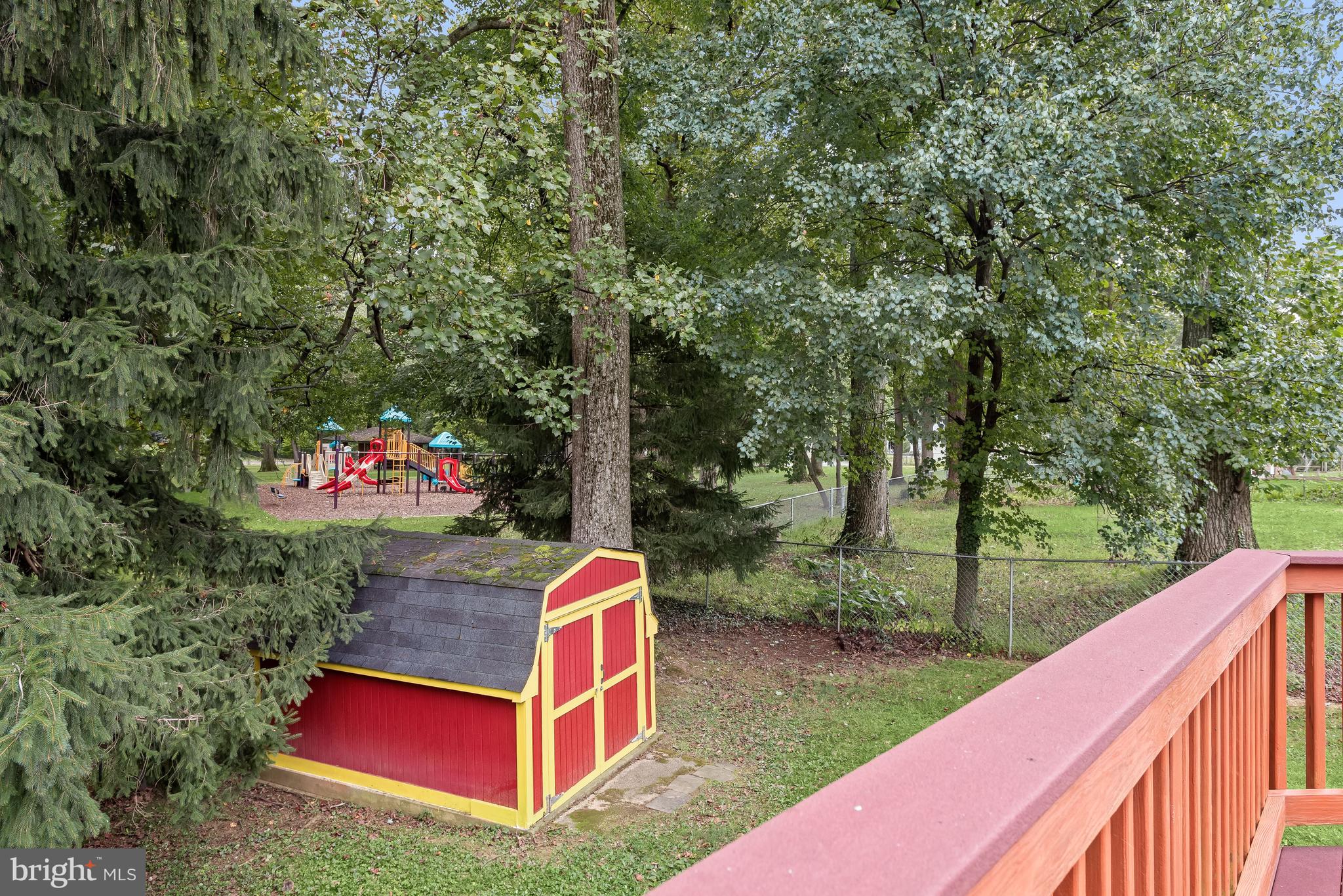 121 Tulip Drive Gaithersburg, MD 20877 - Photo 31 of 58 View from deck