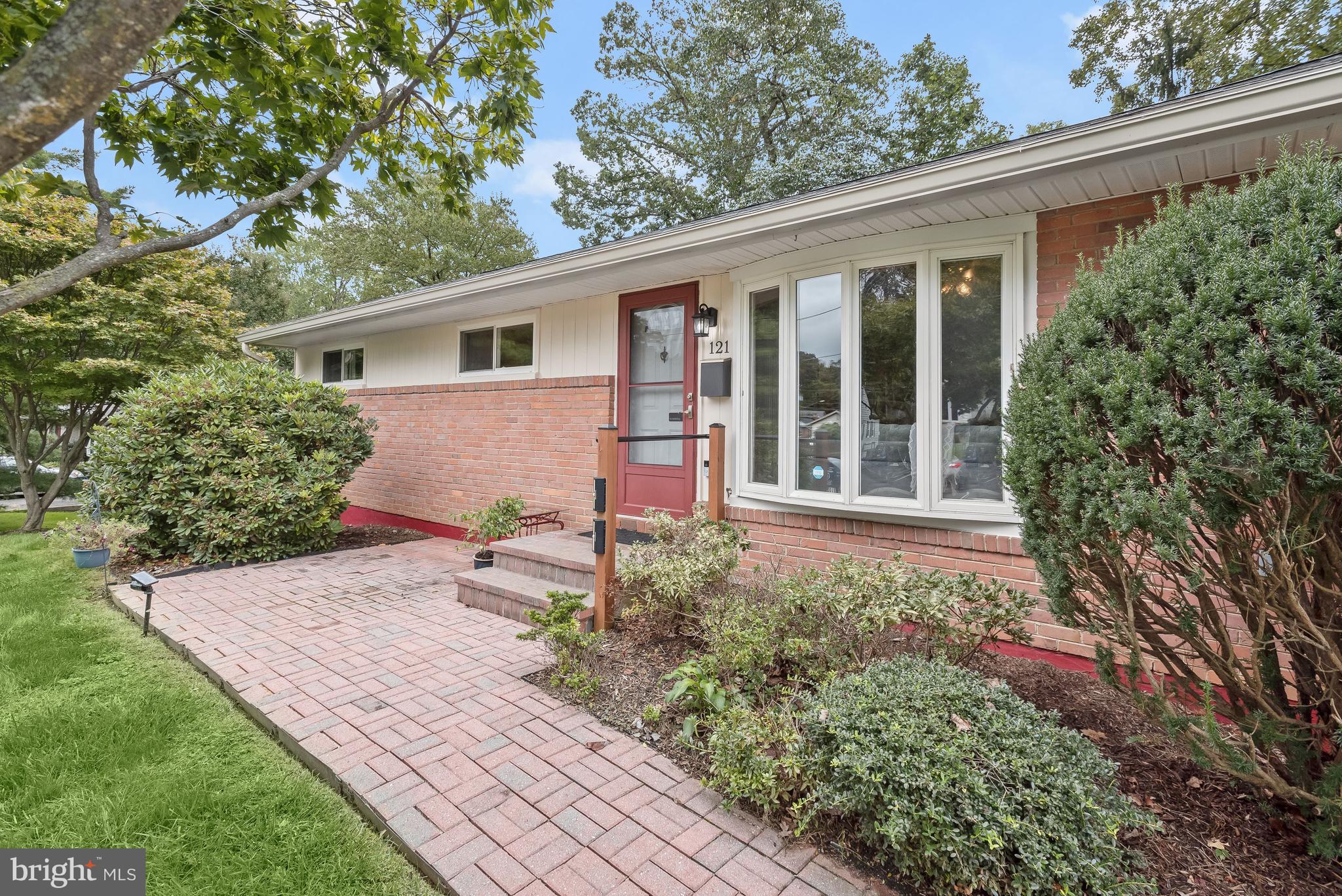 121 Tulip Drive Gaithersburg, MD 20877 - Photo 35 of 58 Front Photo