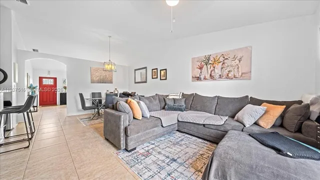 $409,990 | 14609 Southwest 117th Avenue, Miami, FL 33176