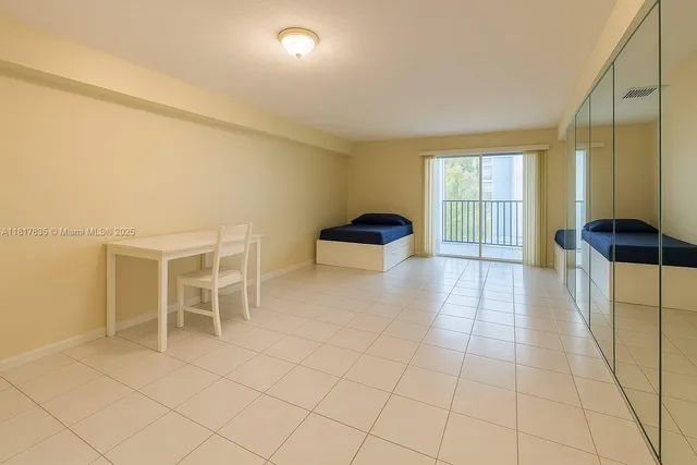 $216,500 | 23385 South Barwood Lane, Unit 408, Boca Raton, FL 33428