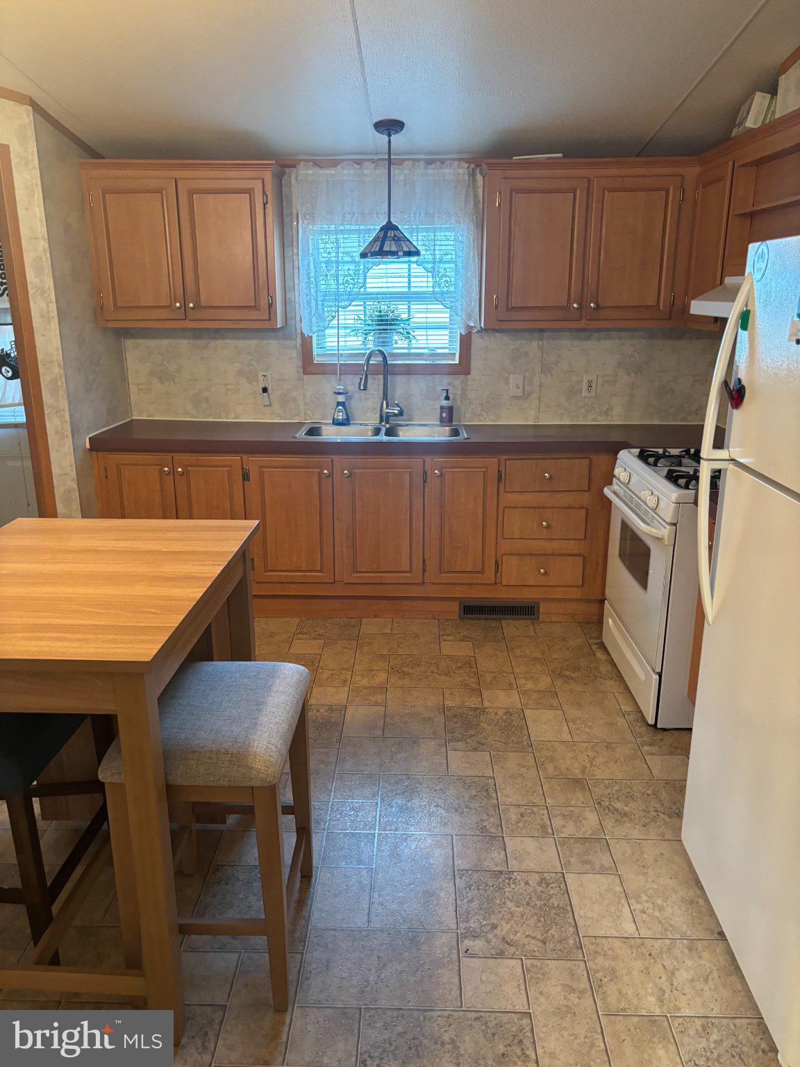 3584 Mobile Road Harrisburg, PA 17109 - Photo 6 of 19 Gallery Image 6