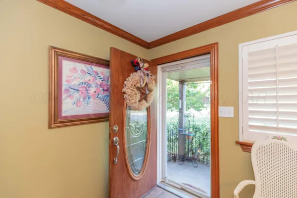 $275,000 | 105 Pratt Street, Claude, TX 79019