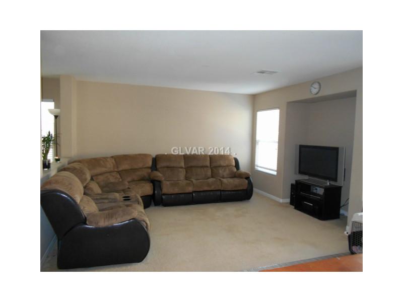 8657 Palomino Ranch Street Las Vegas, NV 89131 - Photo 5 of 15 Family Room.