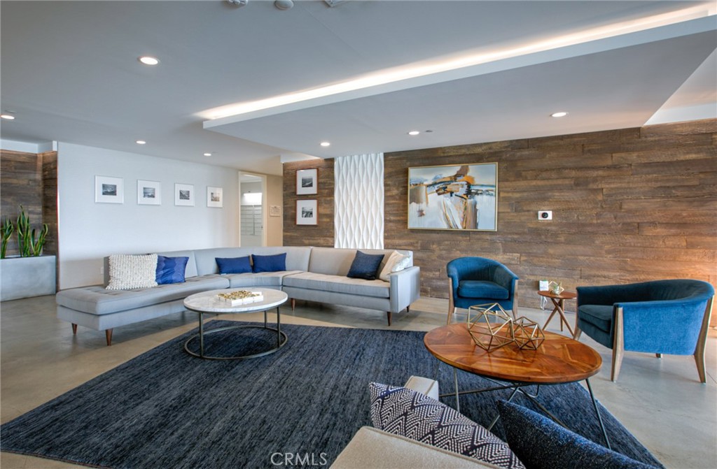 525 East Seaside Way, Unit 704 Long Beach, CA 90802 - Photo 26 of 38 a living room with furniture and a large window