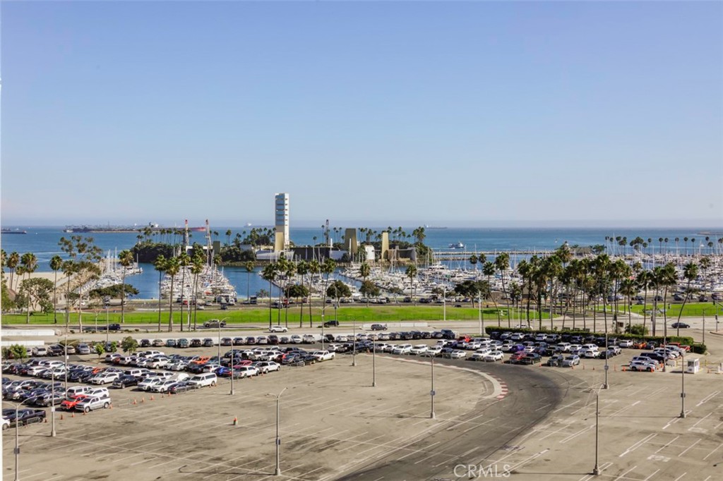 525 East Seaside Way, Unit 704 Long Beach, CA 90802 - Photo 7 of 38 a view of a city