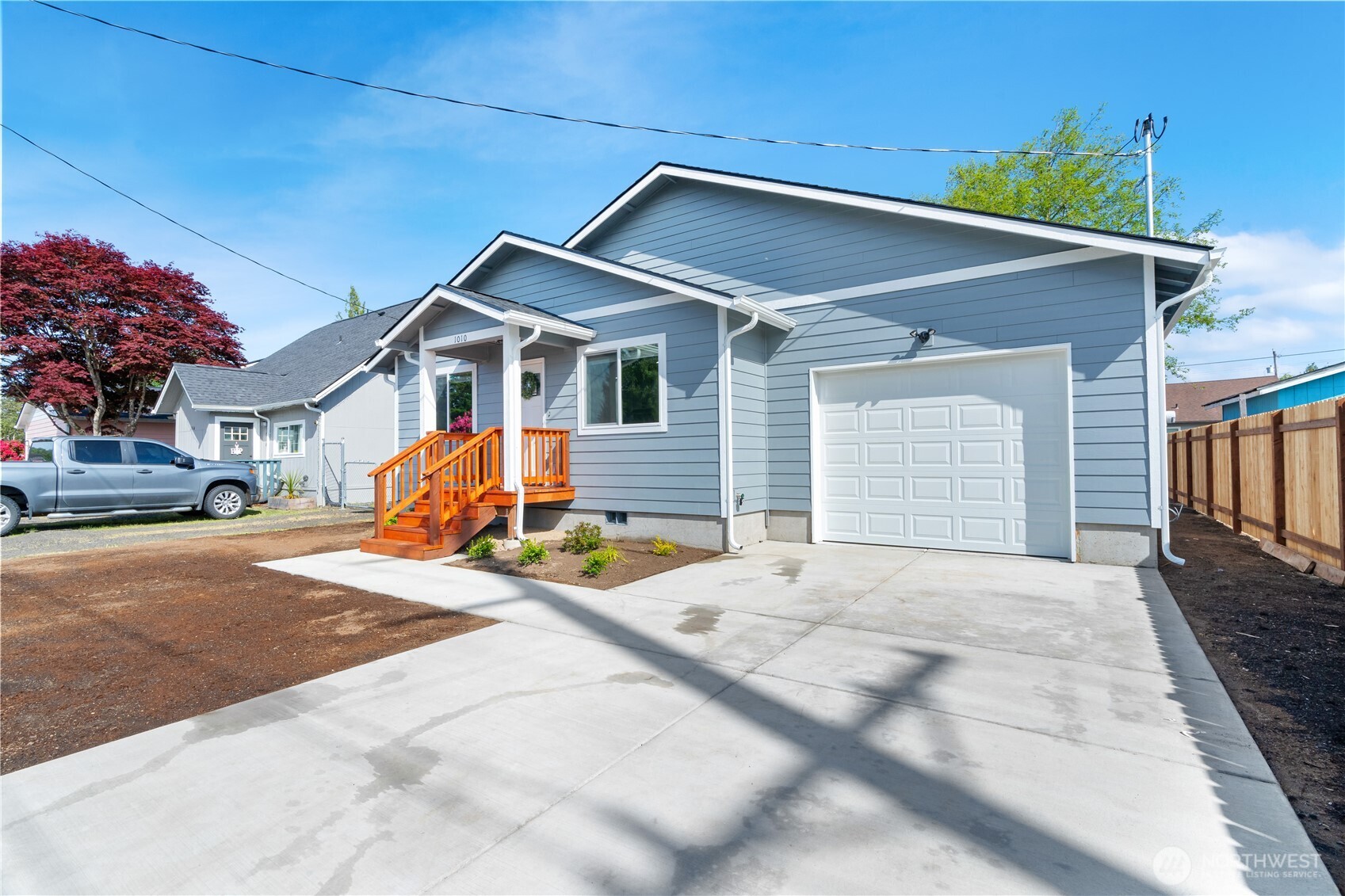 1010 MacFarlane Street Aberdeen, WA 98520 - Photo 21 of 28 a view of a house with a patio