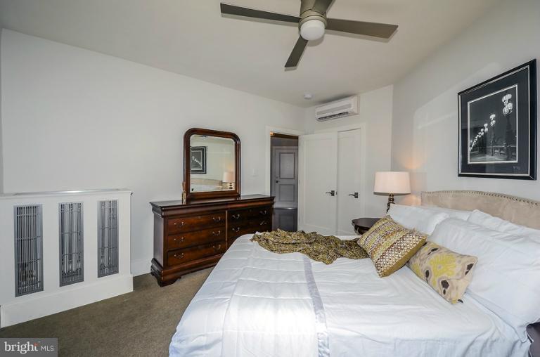 1910 Kalorama Road Northwest, Unit 504 Washington, DC 20009 - Photo 2 of 13 Bedroom