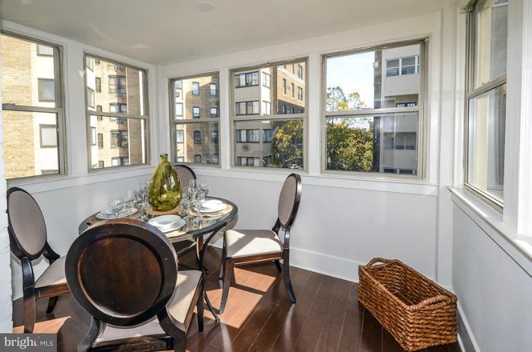 1910 Kalorama Road Northwest, Unit 504 Washington, DC 20009 - Photo 4 of 13 Interior (General)