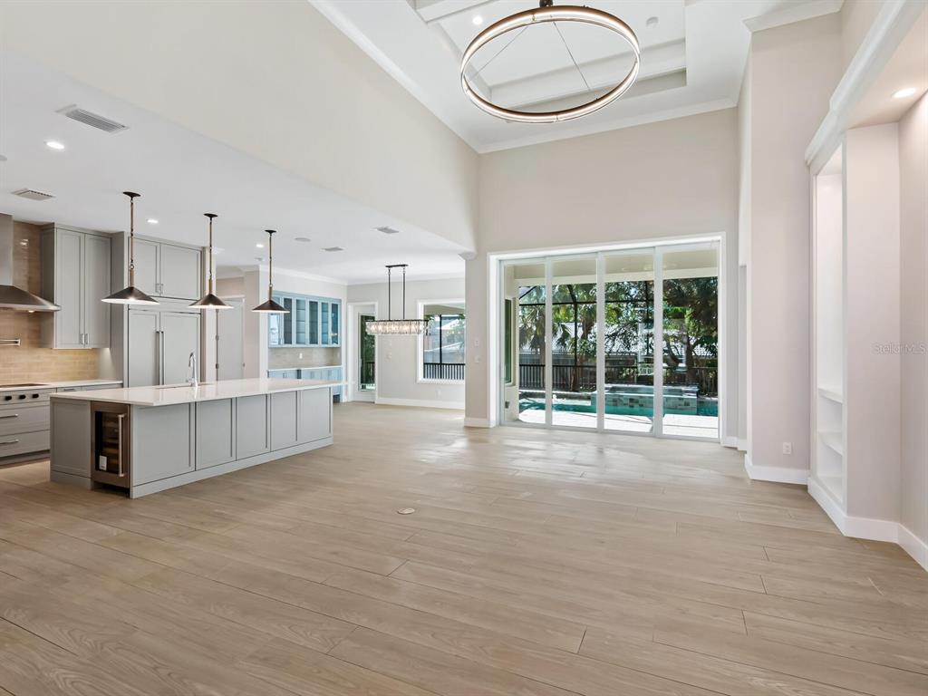 616 Mangrove Point Road Siesta Key, FL 34242 - Photo 4 of 58 Gallery Image 4