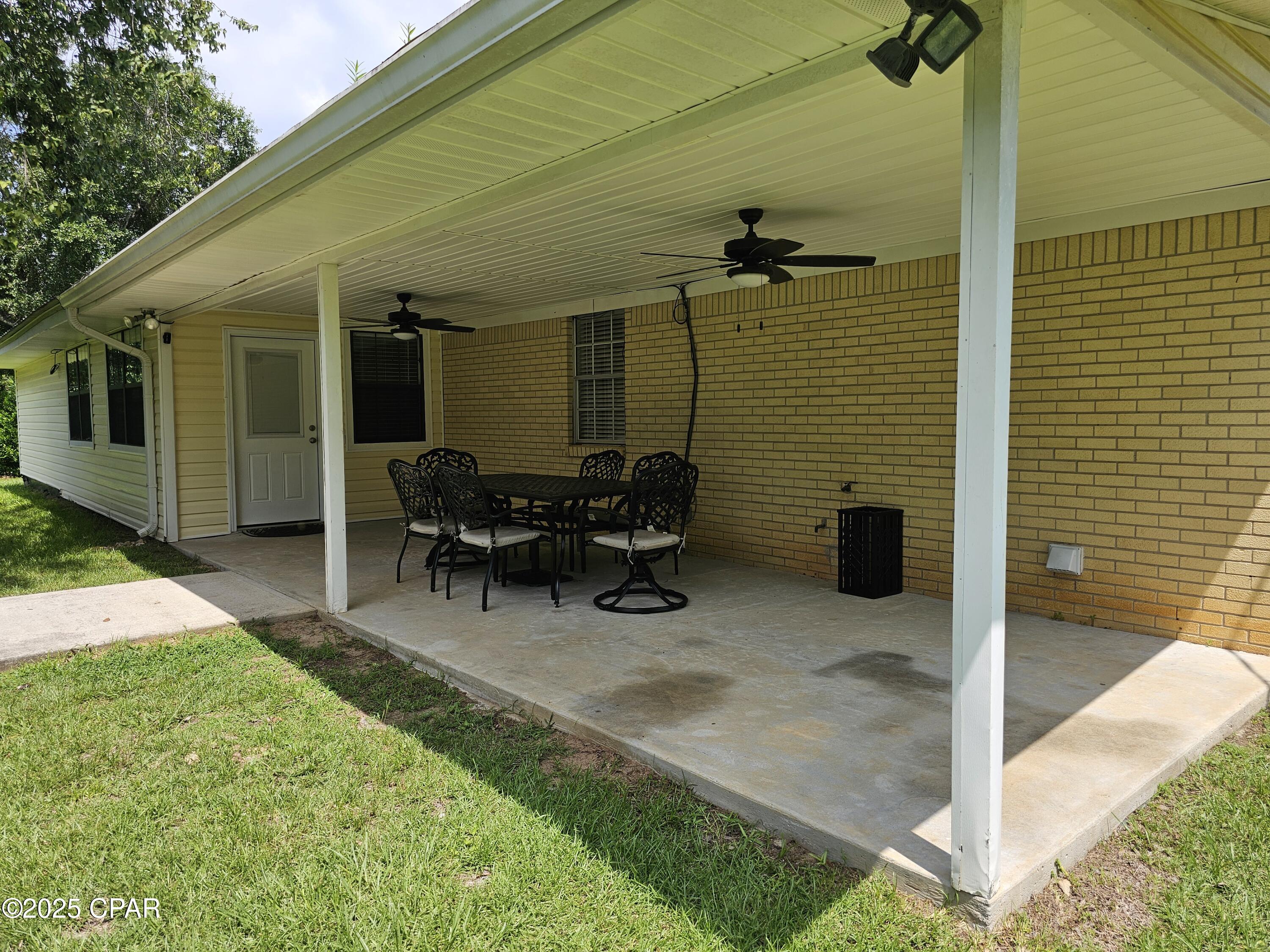 2745 Perry Road Cottondale, FL 32431 - Photo 6 of 53