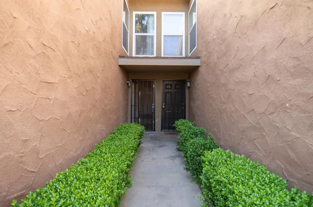 $269,900 | 7166 North Fruit Avenue, Unit 127, Fresno, CA 93711