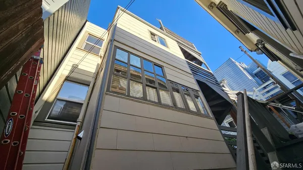 $1,349,000 | 40 San Carlos Street, San Francisco, CA 94110