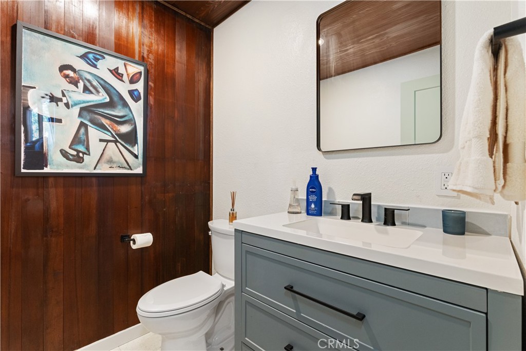 2570 Alturas Road Atascadero, CA 93422 - Photo 33 of 64 powder room on living room level