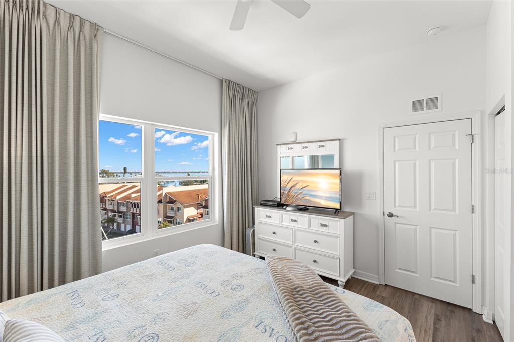 13101 Gulf Boulevard, Unit 1605 Madeira Beach, FL 33708 - Photo 20 of 41
