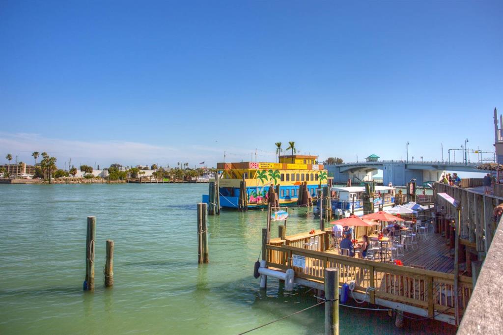 13101 Gulf Boulevard, Unit 1605 Madeira Beach, FL 33708 - Photo 38 of 41
