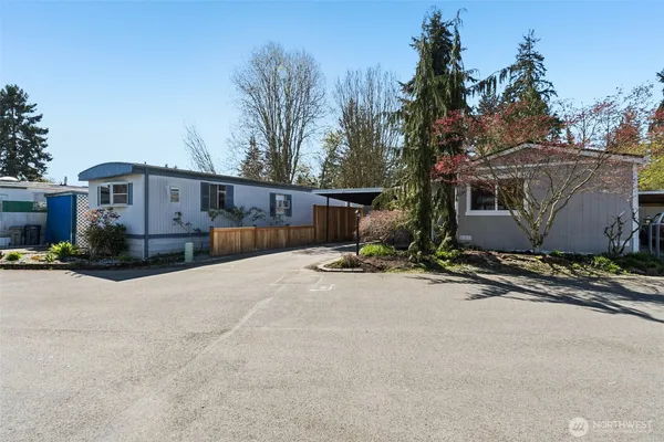 $135,000 | 14322 Admiralty Way, Unit 27, Lynnwood, WA 98087