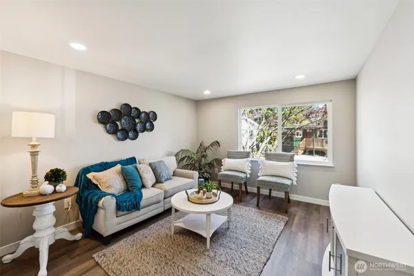 $135,000 | 14322 Admiralty Way, Unit 27, Lynnwood, WA 98087