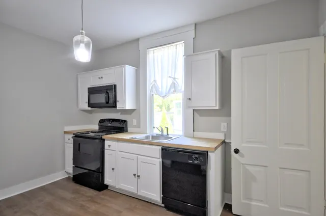 $750 | 610 Greenwood Avenue, Unit B, Clarksville, TN 37040