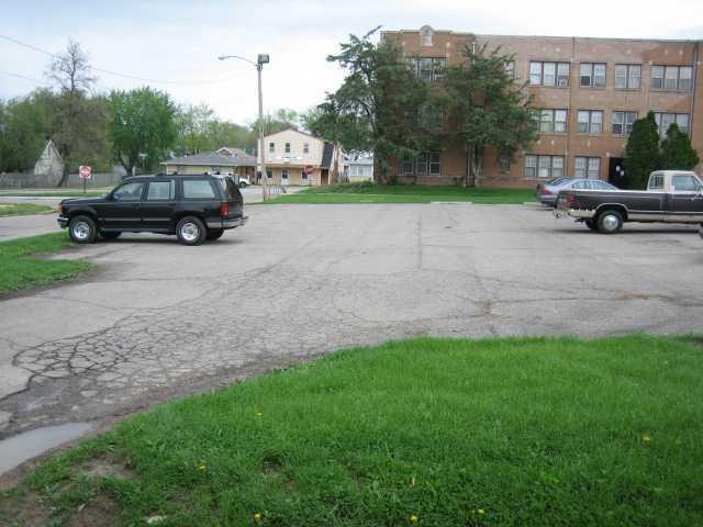 2459 Main Street Anderson, IN 46016 - Photo 4 of 10