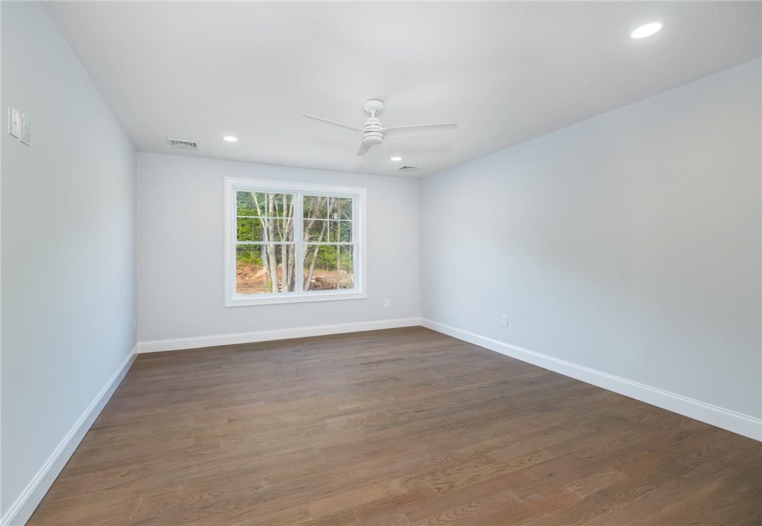 4 Upper Farm Way Johnston, RI 02919 - Photo 16 of 33