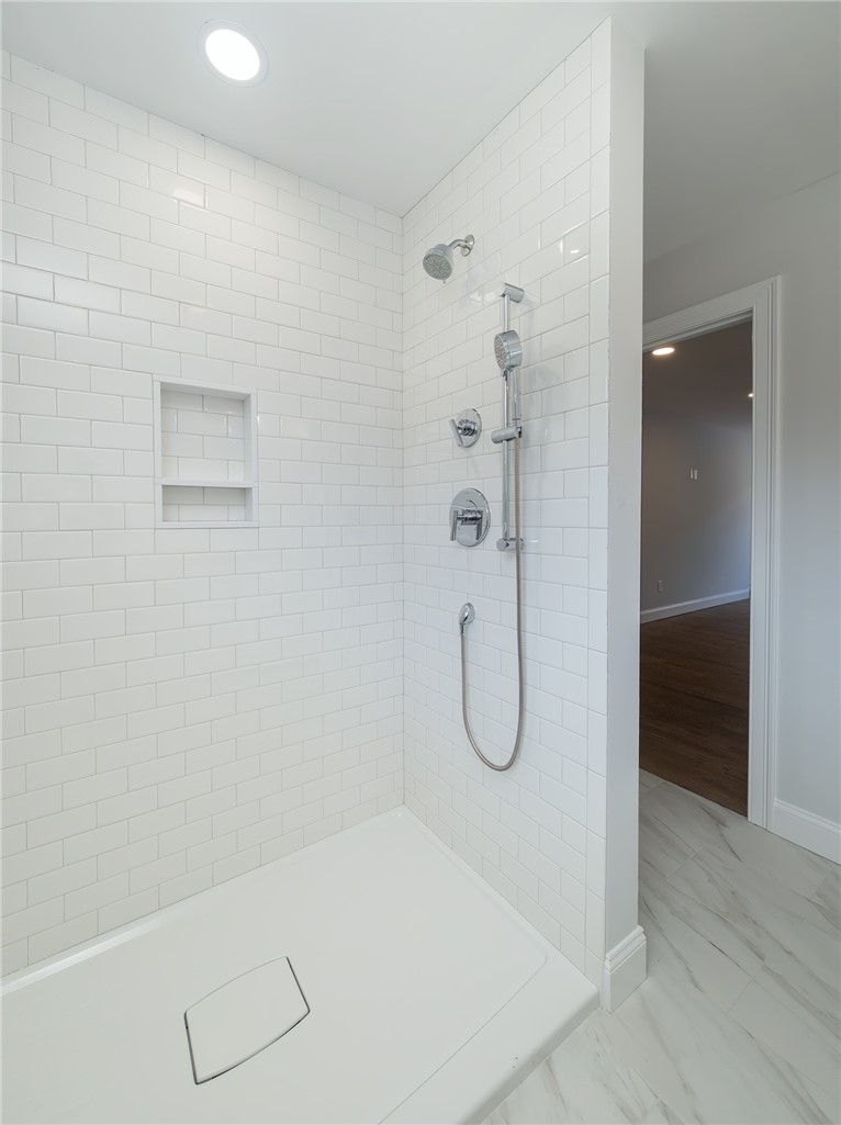 4 Upper Farm Way Johnston, RI 02919 - Photo 19 of 33