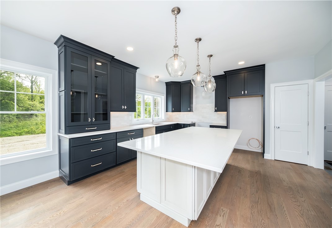 4 Upper Farm Way Johnston, RI 02919 - Photo 8 of 33