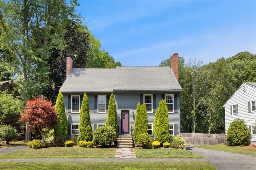 71 Red Gate Lane Reading, MA 01867 - Photo 2 of 40