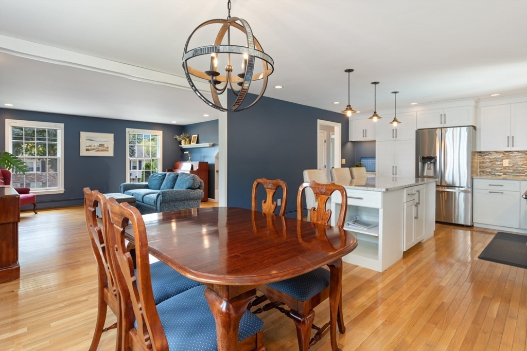 71 Red Gate Lane Reading, MA 01867 - Photo 6 of 40