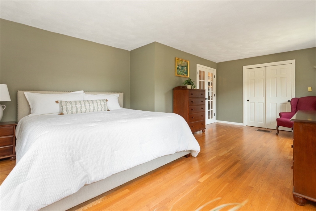 71 Red Gate Lane Reading, MA 01867 - Photo 10 of 40