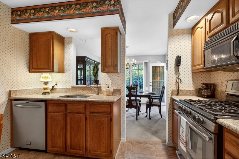 118 Terrace Drive Chatham, NJ 07928 - Photo 12 of 28