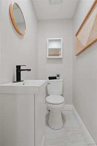 $419,900 | 7235 El Moro Avenue, Richmond Heights, MO 63117