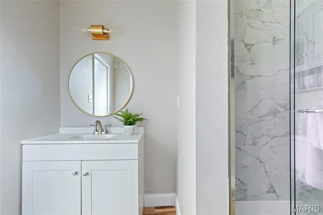 $419,900 | 7235 El Moro Avenue, Richmond Heights, MO 63117