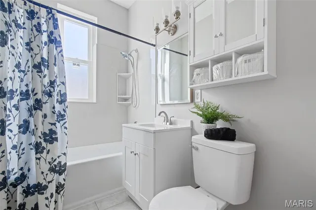 $419,900 | 7235 El Moro Avenue, Richmond Heights, MO 63117