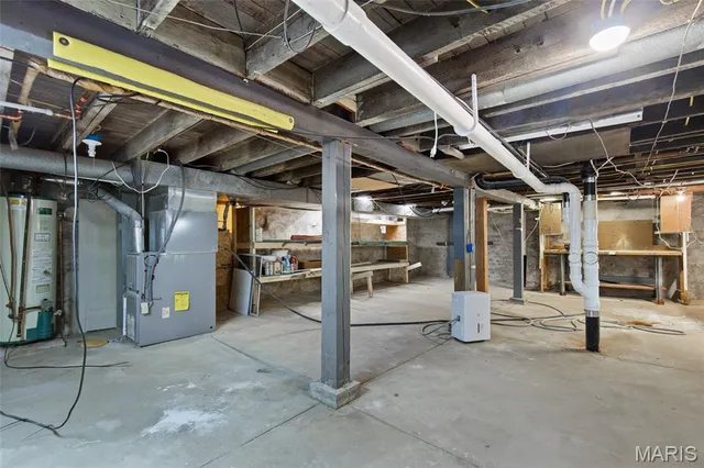 $419,900 | 7235 El Moro Avenue, Richmond Heights, MO 63117