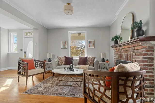 $419,900 | 7235 El Moro Avenue, Richmond Heights, MO 63117