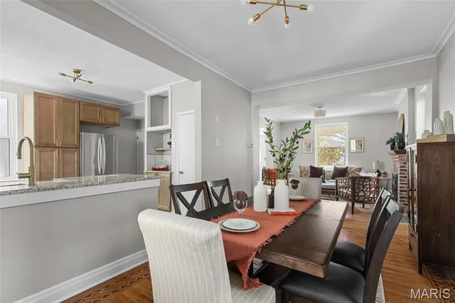 $419,900 | 7235 El Moro Avenue, Richmond Heights, MO 63117