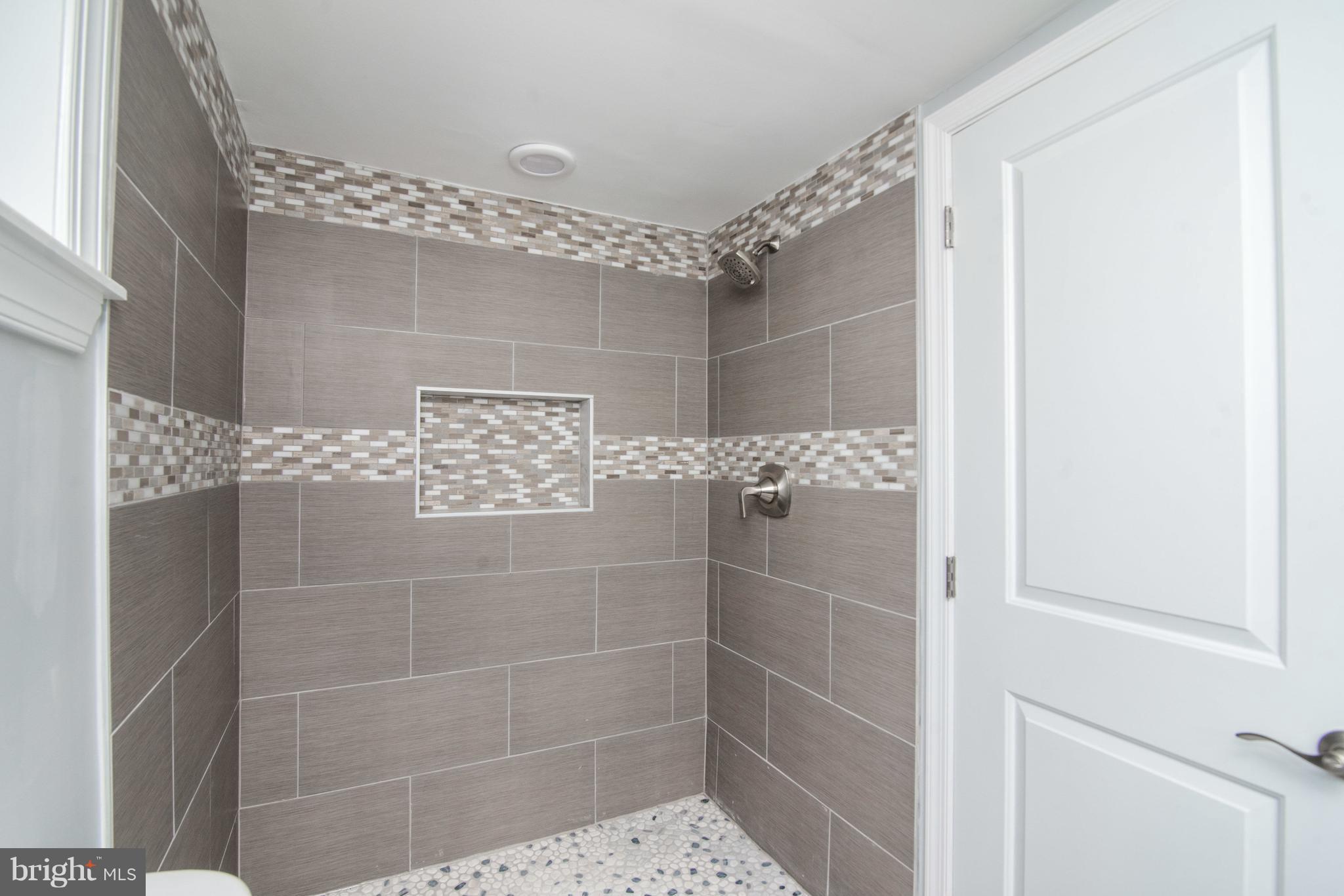 5016 Plymouth Road Baltimore, MD 21214 - Photo 19 of 30 Bath (Master)
