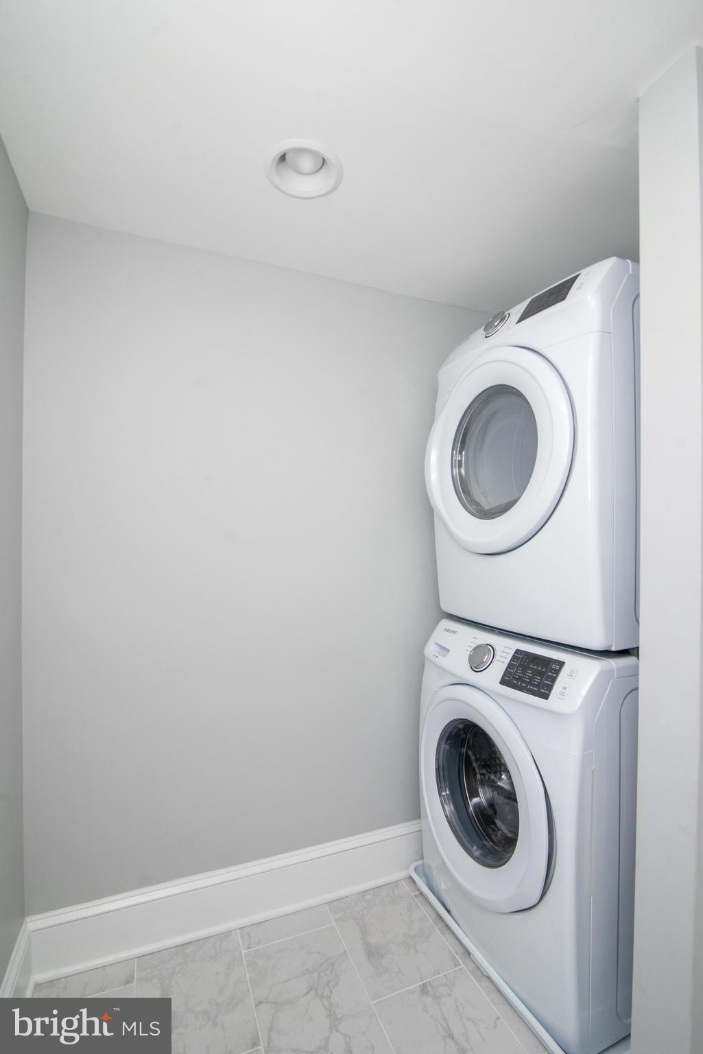 5016 Plymouth Road Baltimore, MD 21214 - Photo 23 of 30 Hall Full Bath w/ Laundry
