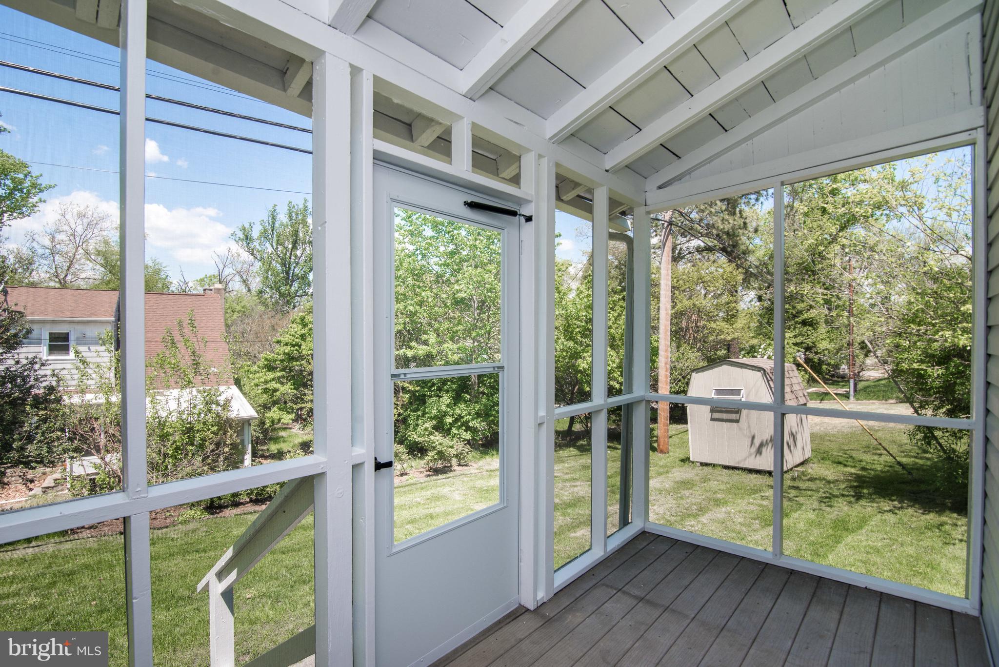 5016 Plymouth Road Baltimore, MD 21214 - Photo 28 of 30 Rear Screened Porch