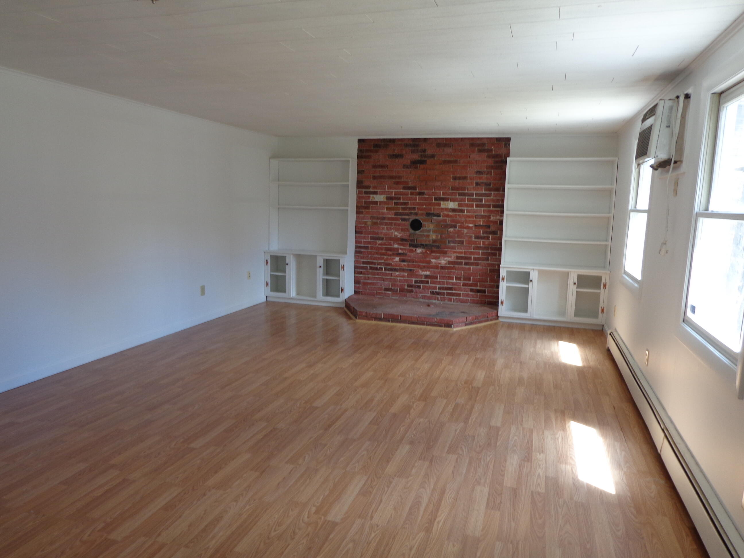 20 Mousam Street Springvale, ME 04083 - Photo 9 of 23 DSC04010