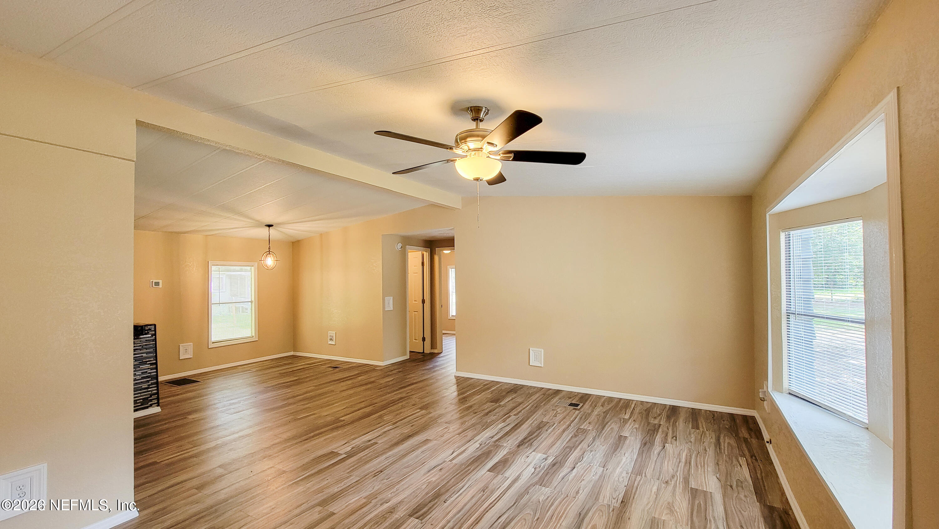 210 Walkup Street Interlachen, FL 32148 - Photo 9 of 31 20220908192328481925000000-o