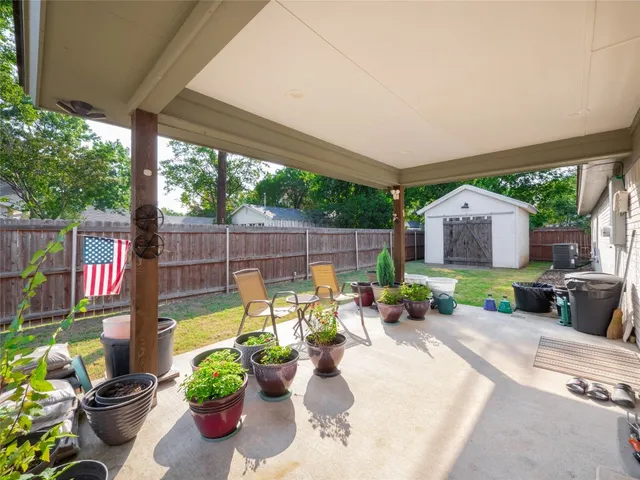 $324,900 | 614 West 3rd Street, McGregor, TX 76657