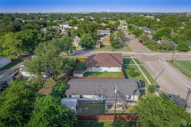 $324,900 | 614 West 3rd Street, McGregor, TX 76657