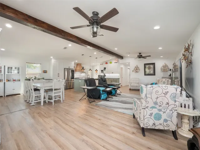 $324,900 | 614 West 3rd Street, McGregor, TX 76657