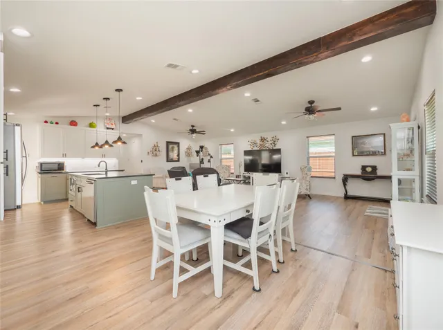 $319,900 | 614 West 3rd Street, McGregor, TX 76657